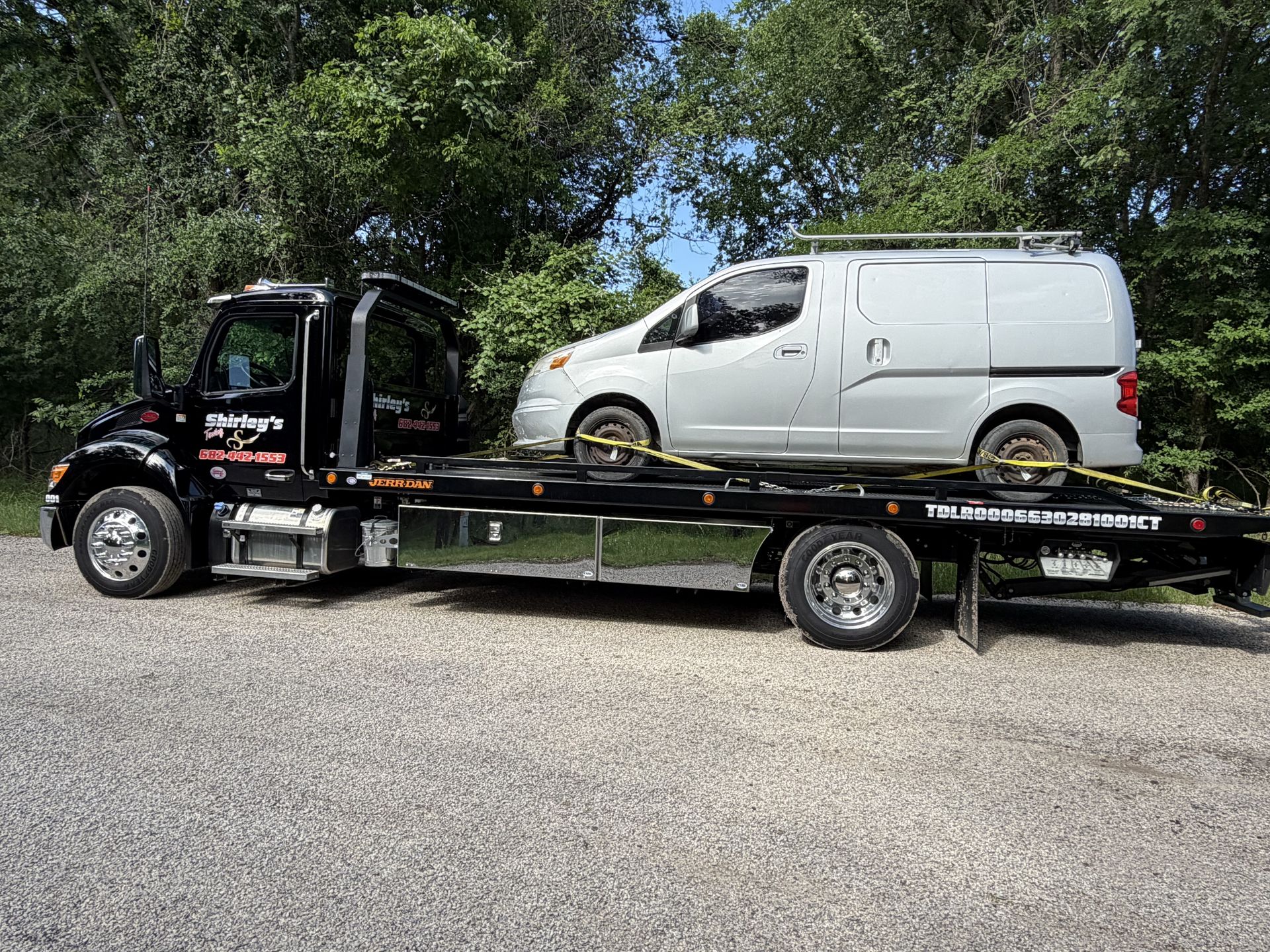 Shirleys Towing gallery photo
