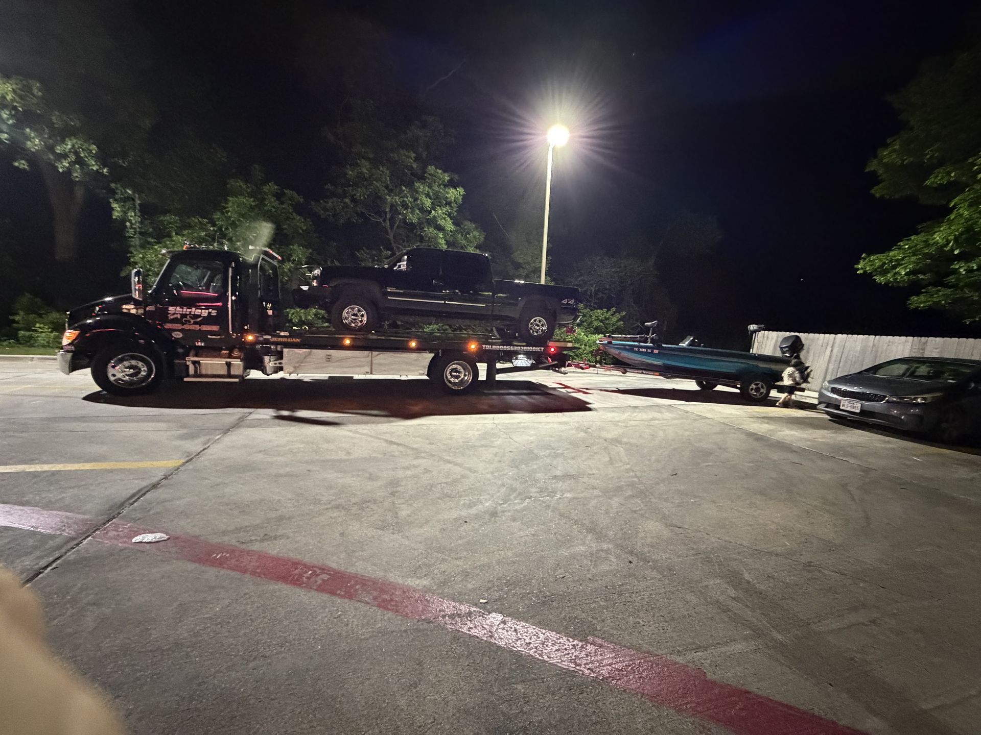 Shirleys Towing gallery photo
